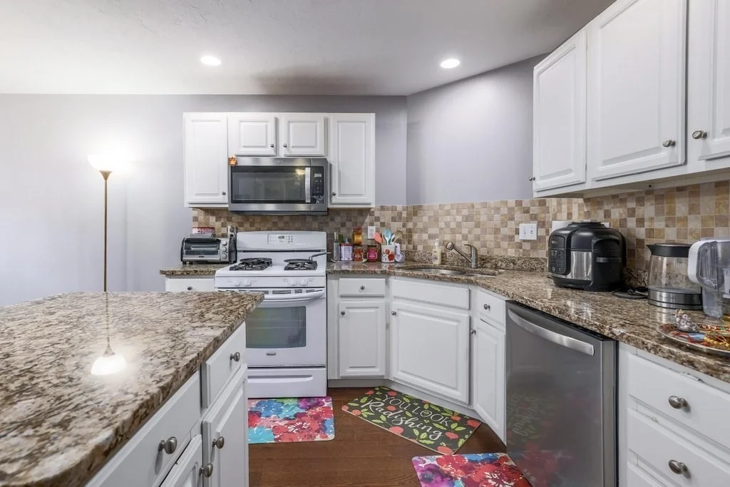 2 bed, 2 bath apartment for rent at 67 N Quinsigamond Ave Unit 20, Shrewsbury — photo 10 of 27