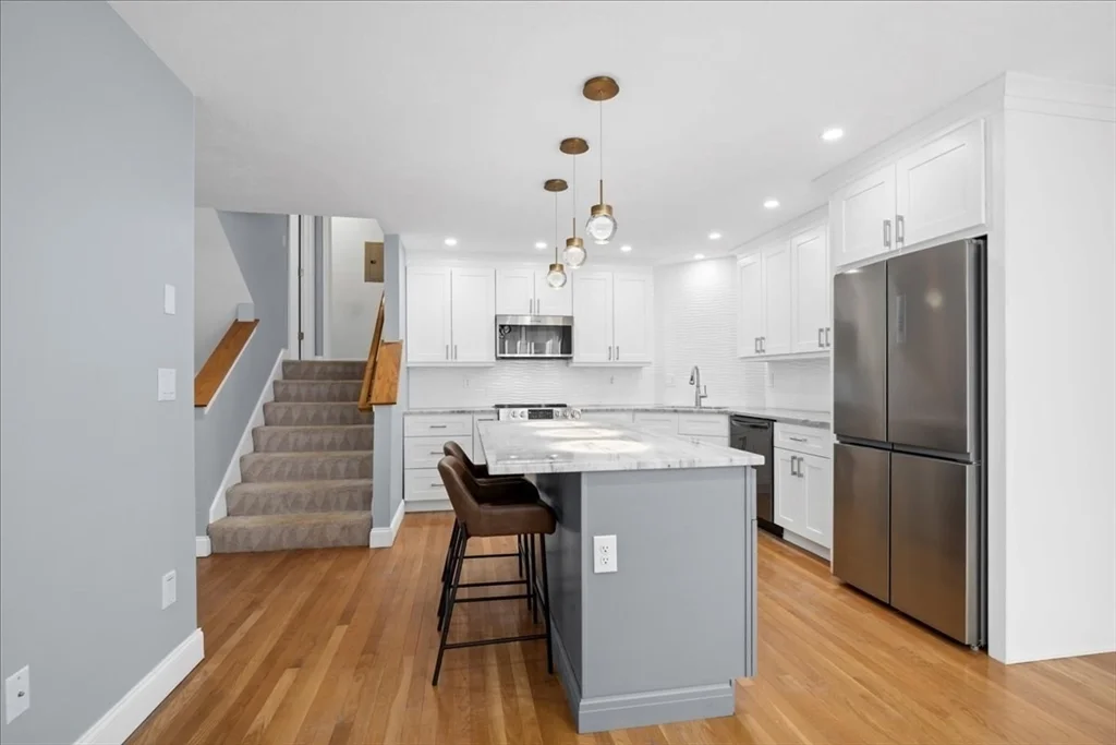 2 bed, 2 bath apartment for rent at 67 N Quinsigamond Ave Unit 23, Shrewsbury — photo 6 of 33