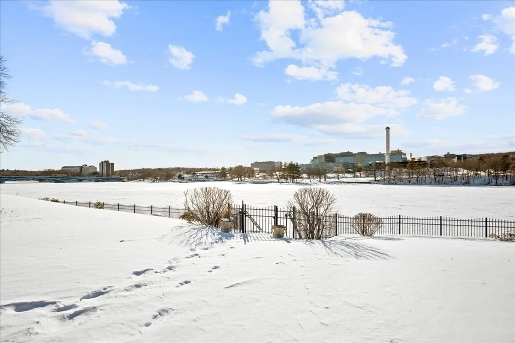 2 bed, 2 bath apartment for rent at 67 N Quinsigamond Ave Unit 23, Shrewsbury — photo 33 of 33