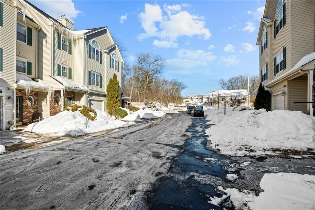 2 bed, 2 bath apartment for rent at 67 N Quinsigamond Ave Unit 23, Shrewsbury — photo 30 of 33