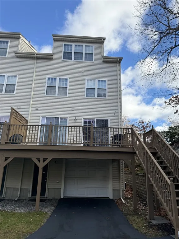3 bed, 2 bath apartment for rent at 67 N Quinsigamond Ave Unit 9, Shrewsbury — photo 2 of 14