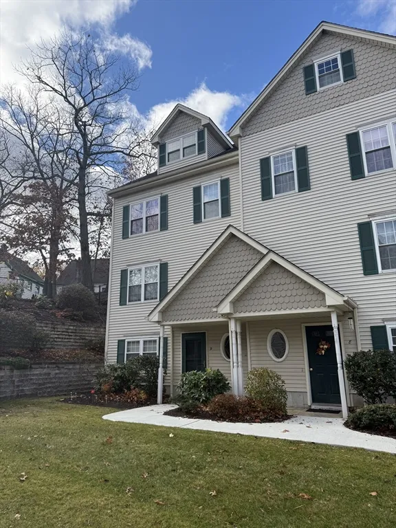3 bed, 2 bath apartment for rent at 67 N Quinsigamond Ave Unit 9, Shrewsbury