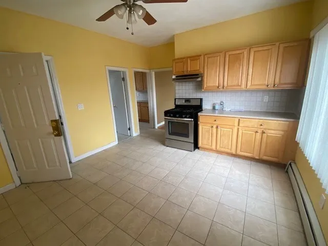 3 bed, 1 bath apartment for rent at 67 Nichols St Unit 3, Everett — photo 4 of 16