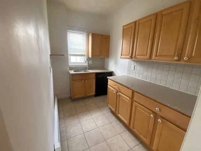 3 bed, 1 bath apartment for rent at 67 Nichols St Unit 3, Everett — photo 5 of 16