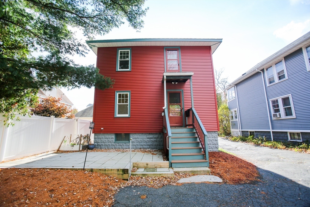 3 bed, 1 bath apartment for rent at 67 Orchard St Unit A, Medford — photo 16 of 19