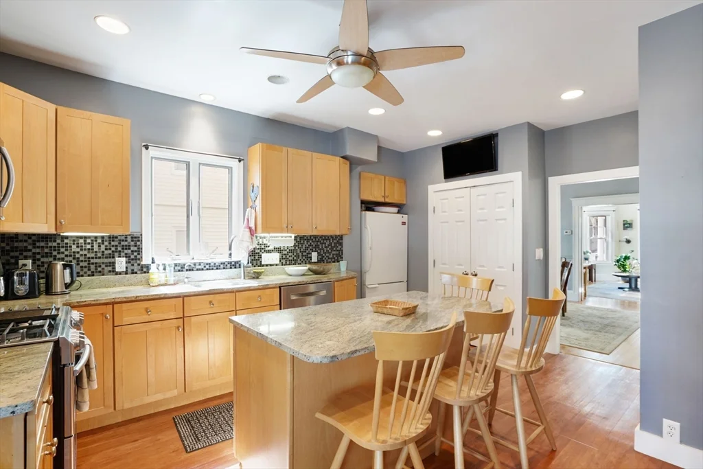 2 bed, 2 bath apartment for rent at 67 Ossipee Rd Unit 1, Teele Square — photo 10 of 24