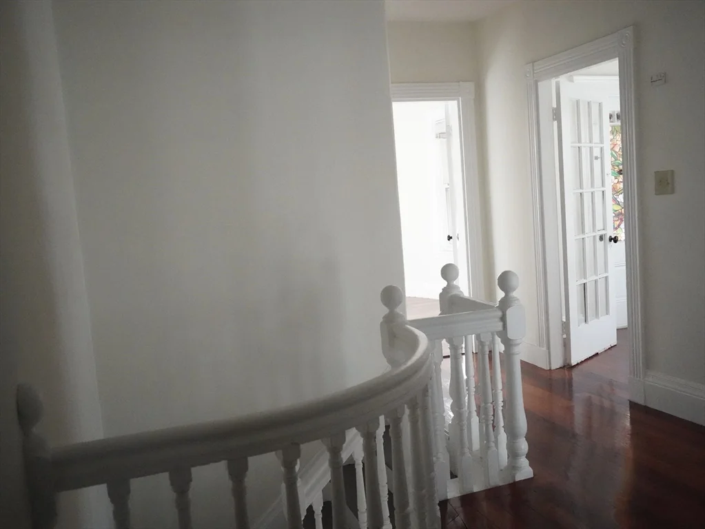 5 bed, 2 bath apartment for rent at 67 Pearl St Unit 2, Newton — photo 21 of 31