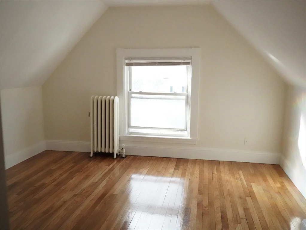 5 bed, 2 bath apartment for rent at 67 Pearl St Unit 2, Newton — photo 30 of 31