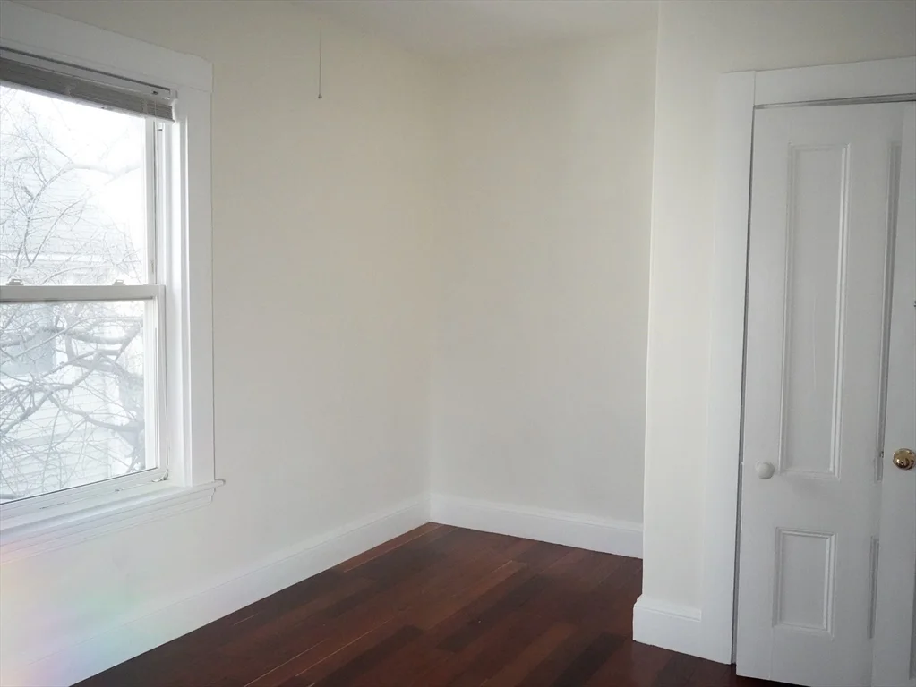 5 bed, 2 bath apartment for rent at 67 Pearl St Unit 2, Newton — photo 27 of 31