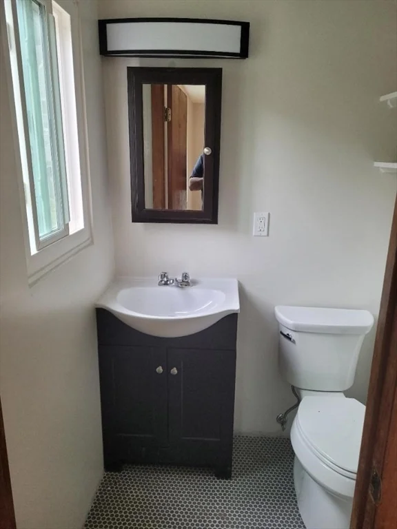 3 bed, 1 bath apartment for rent at 67 Pequossette Unit 1, Watertown — photo 17 of 22