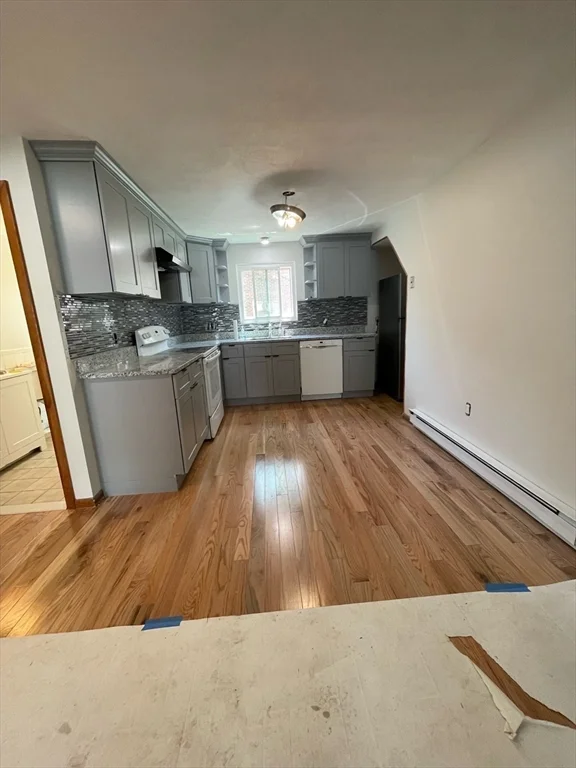 3 bed, 1 bath apartment for rent at 67 Pequossette Unit 1, Watertown — photo 4 of 22