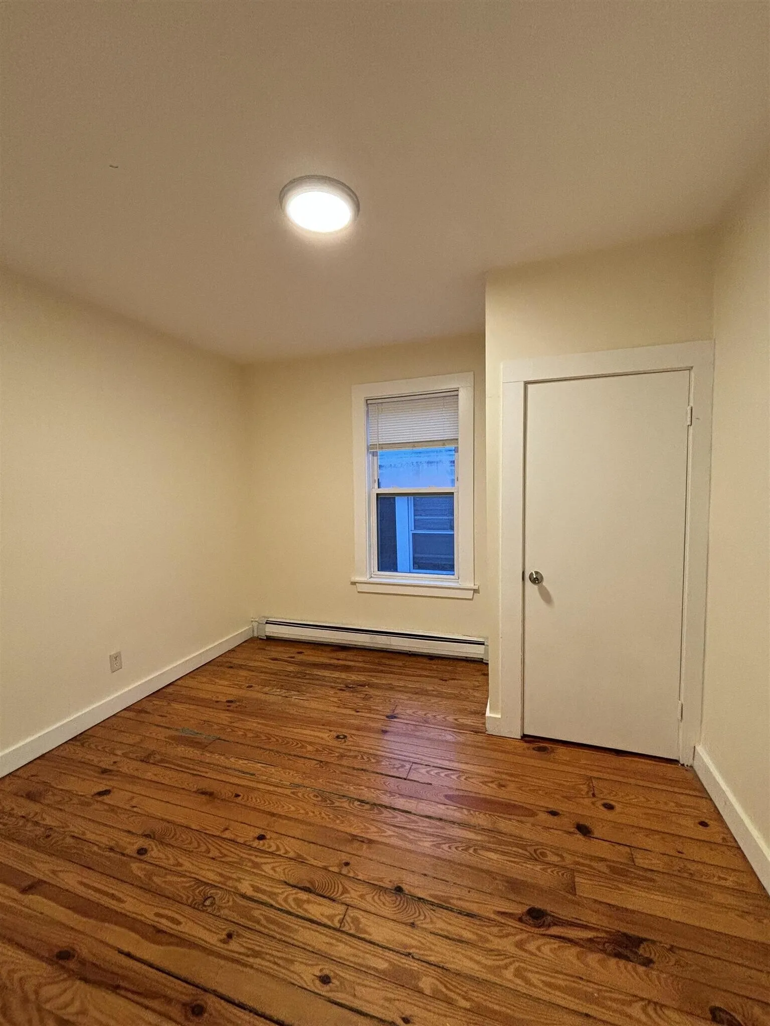 3 bed, 1 bath apartment for rent at 67 Pleasant St Unit 3, Cambridgeport — photo 8 of 12