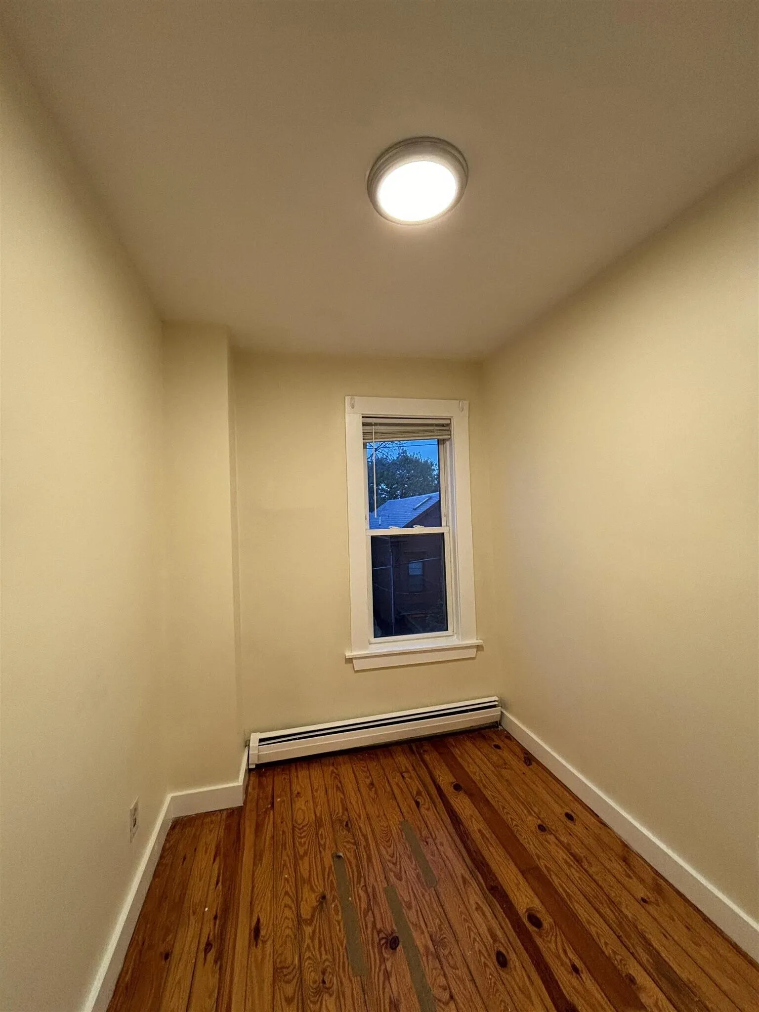 3 bed, 1 bath apartment for rent at 67 Pleasant St Unit 3, Cambridgeport — photo 9 of 12