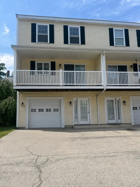 2 bed, 1 bath apartment for rent at 67 Princeton St Unit 2, Chelmsford