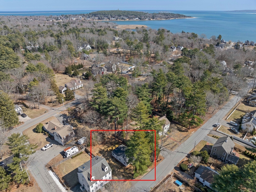 2 bed, 1 bath apartment for rent at 67 Priscilla Ave, South Duxbury — photo 8 of 15