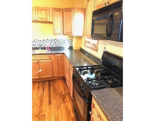 3 bed, 1 bath apartment for rent at 67 Prospect St Unit 2, Ward Two — photo 4 of 14