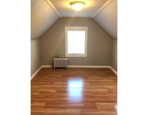 3 bed, 1 bath apartment for rent at 67 Prospect St Unit 2, Ward Two — photo 12 of 14