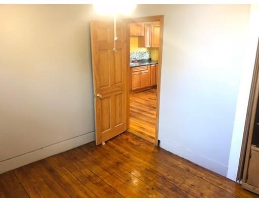 3 bed, 1 bath apartment for rent at 67 Prospect St Unit 2, Ward Two — photo 9 of 14