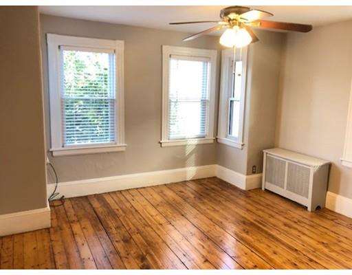 3 bed, 1 bath apartment for rent at 67 Prospect St Unit 2, Ward Two — photo 5 of 14