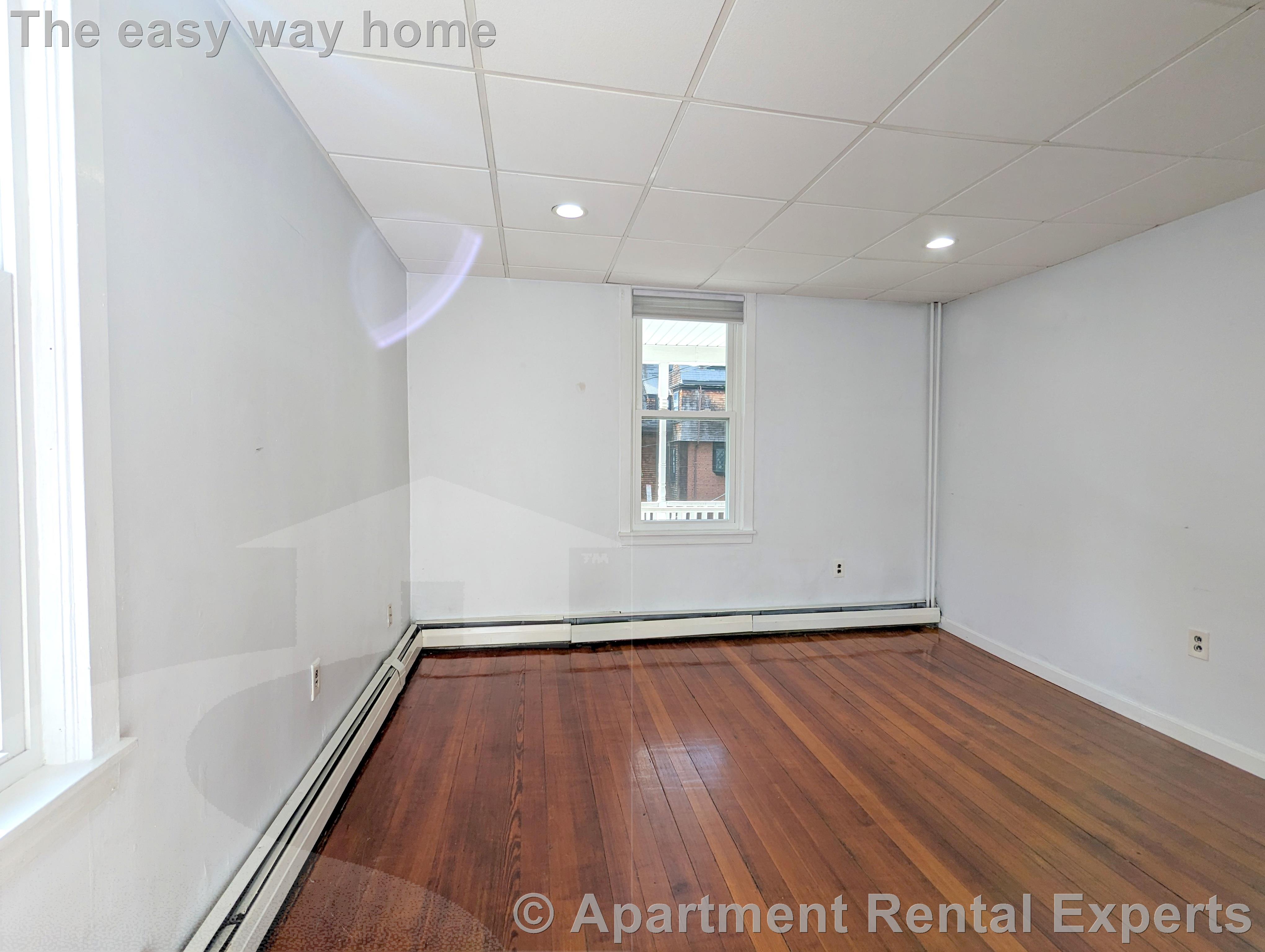 1 bed, 1 bath apartment for rent at 67 Putnam St Unit 4, Spring Hill — photo 7 of 11