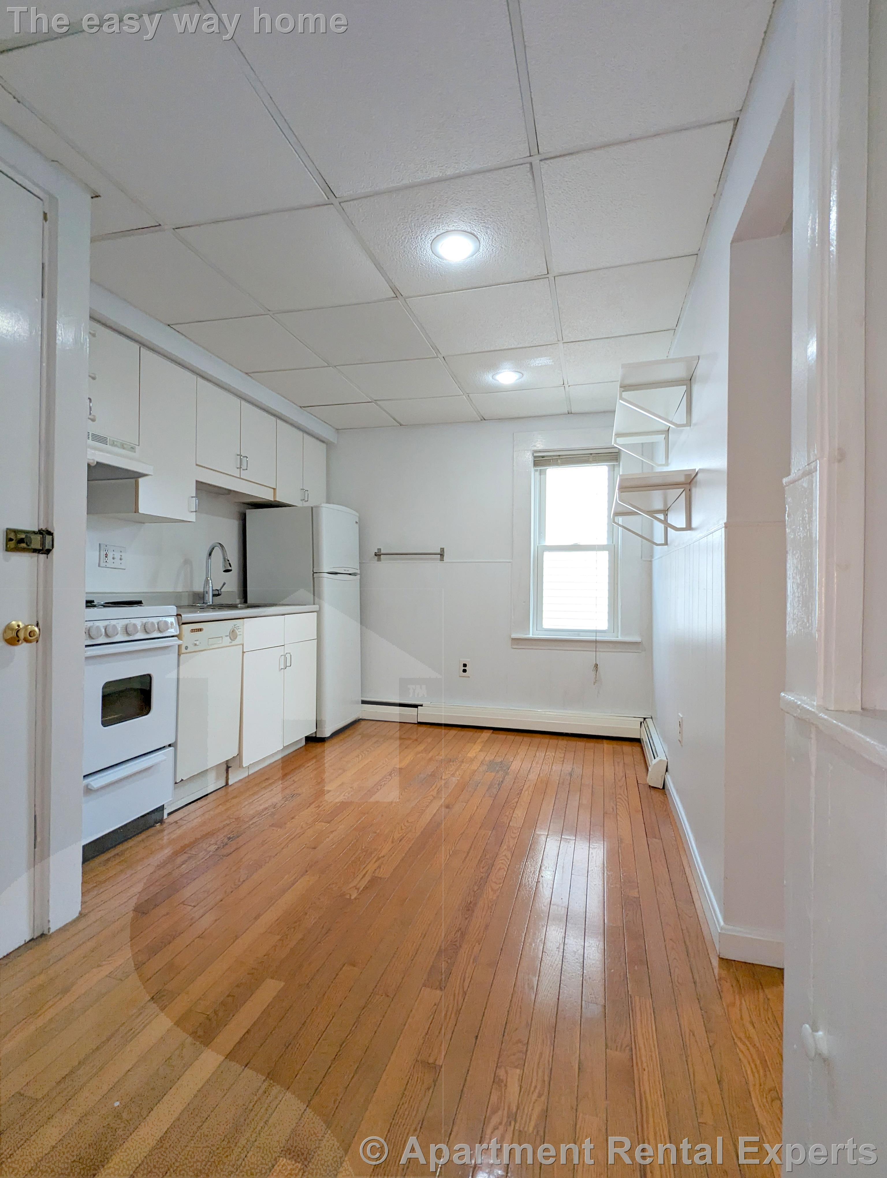 1 bed, 1 bath apartment for rent at 67 Putnam St Unit 4, Spring Hill — photo 1 of 11