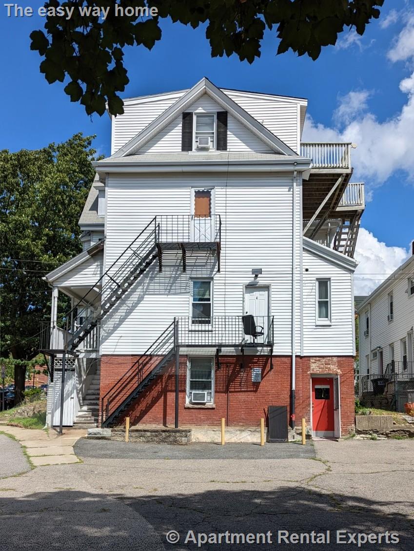 1 bed, 1 bath apartment for rent at 67 Putnam St Unit 4, Spring Hill — photo 10 of 11