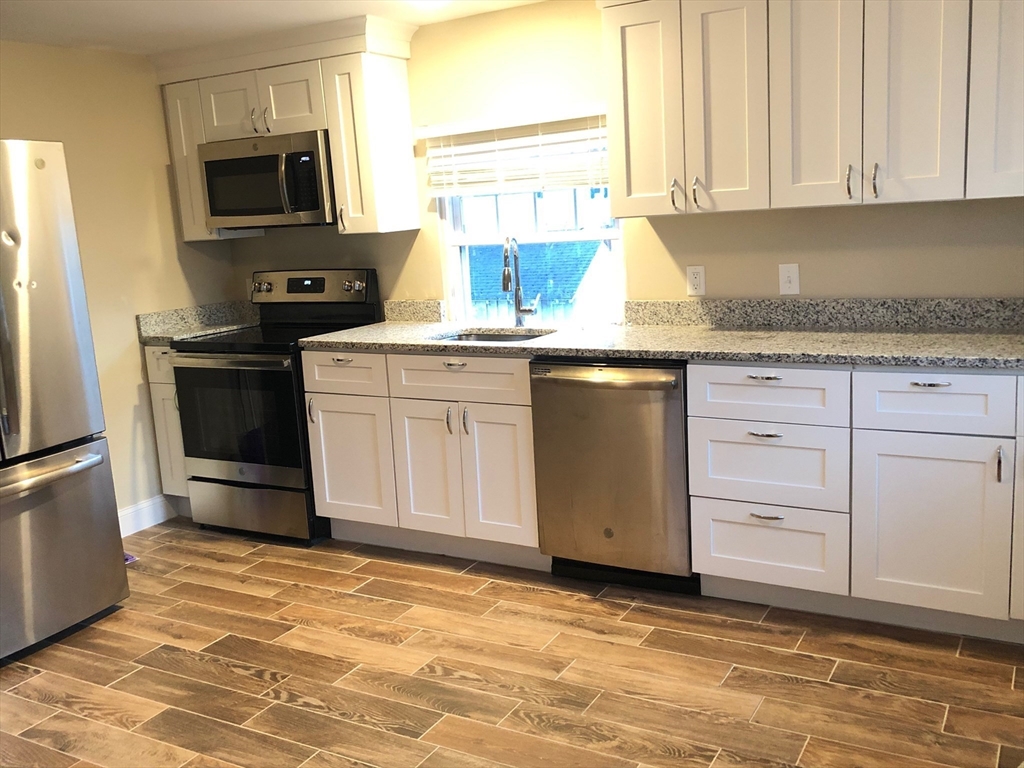 2 bed, 1 bath apartment for rent at 67 R Elm St Unit 2, Woburn — photo 2 of 9