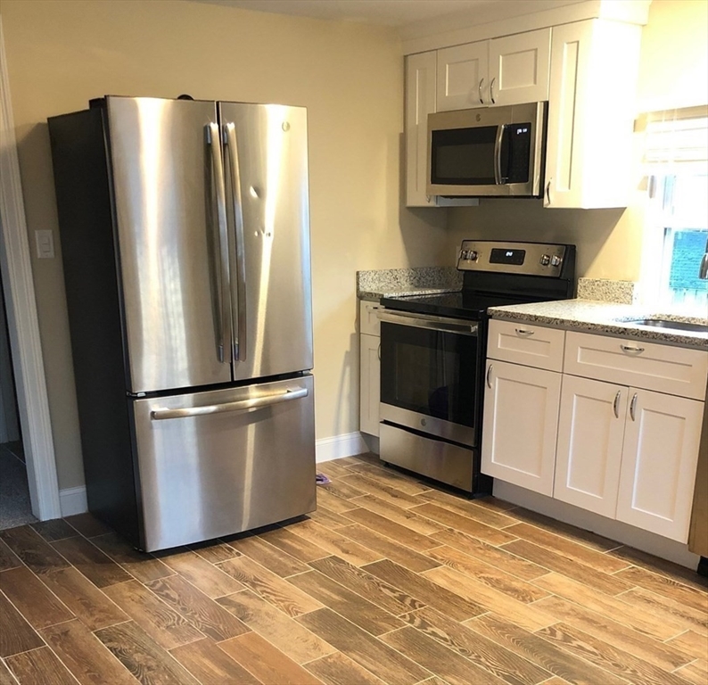 2 bed, 1 bath apartment for rent at 67 R Elm St Unit 2, Woburn — photo 3 of 9