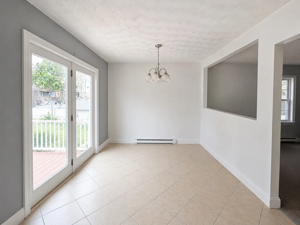 3 bed, 1 bath apartment for rent at 67 Reed Ave Unit 2, Everett — photo 3 of 11