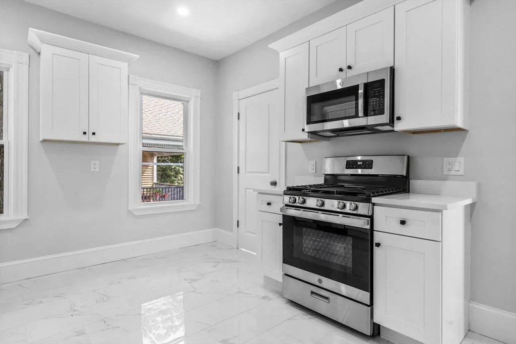 4 bed, 2 bath apartment for rent at 67 Romsey St Unit 2, Dorchester — photo 3 of 20