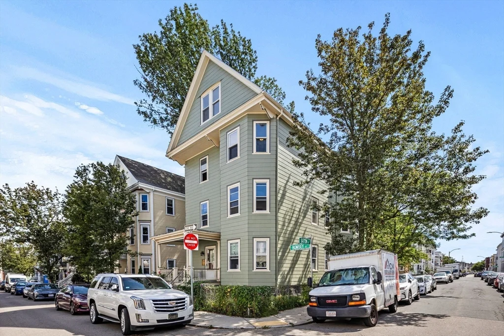 4 bed, 2 bath apartment for rent at 67 Romsey St Unit 2, Dorchester — photo 18 of 20