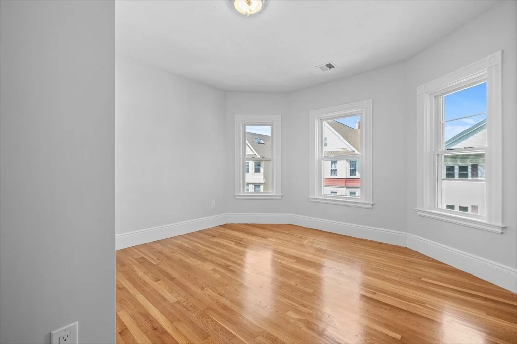 6 bed, 3 bath apartment for rent at 67 Romsey St Unit 3, Dorchester — photo 20 of 26