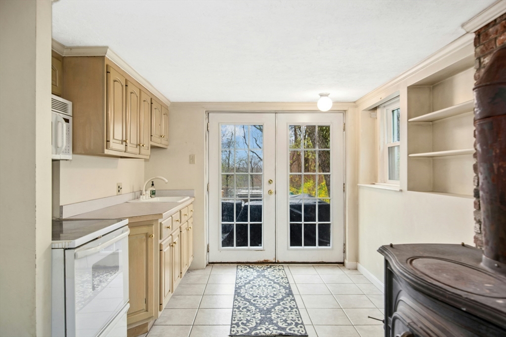 4 bed, 2 bath apartment for rent at 67 S Oxford Rd, Millbury — photo 26 of 27