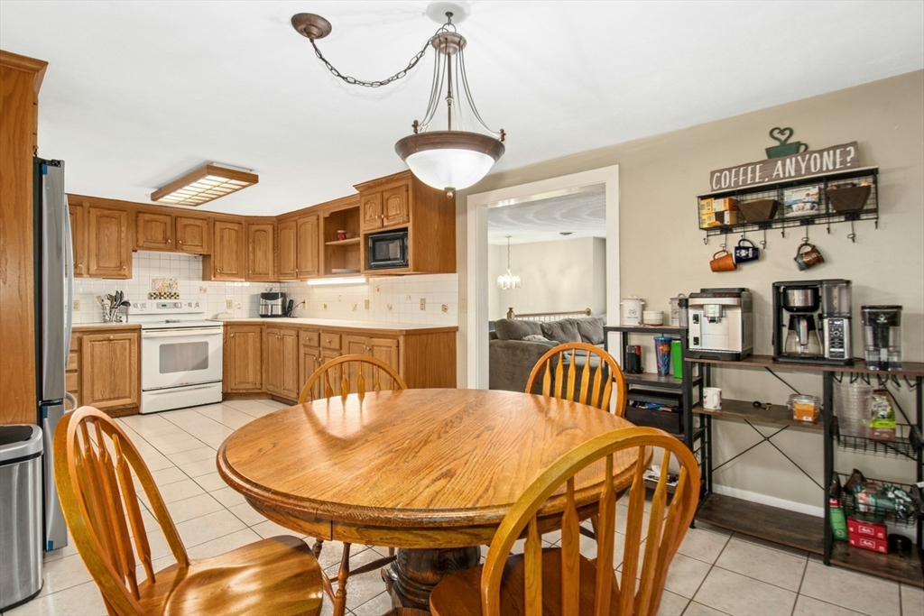 4 bed, 2 bath apartment for rent at 67 S Oxford Rd, Millbury — photo 12 of 27