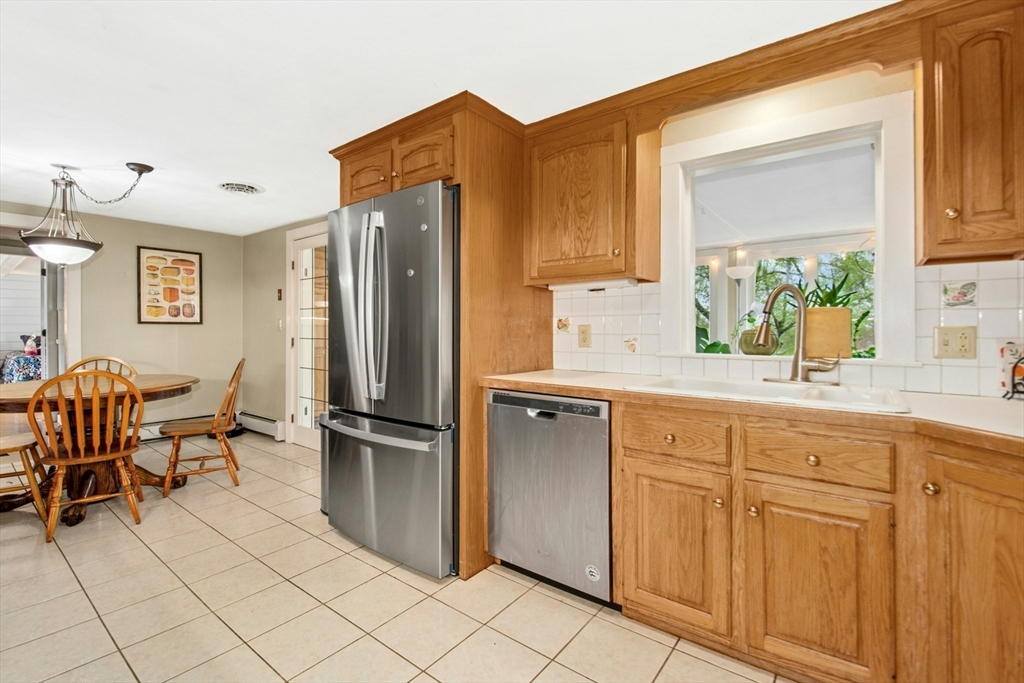 4 bed, 2 bath apartment for rent at 67 S Oxford Rd, Millbury — photo 10 of 27