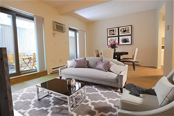1 bed, 1 bath apartment for rent at 67 Saint Germain St Unit 17-1, Back Bay