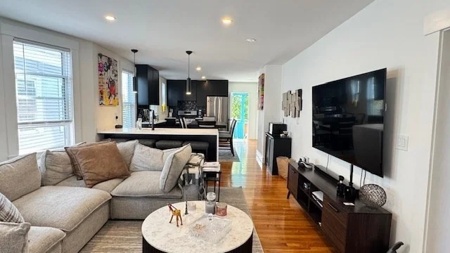 3 bed, 1 bath apartment for rent at 67 School St Unit 3, Everett — photo 3 of 28