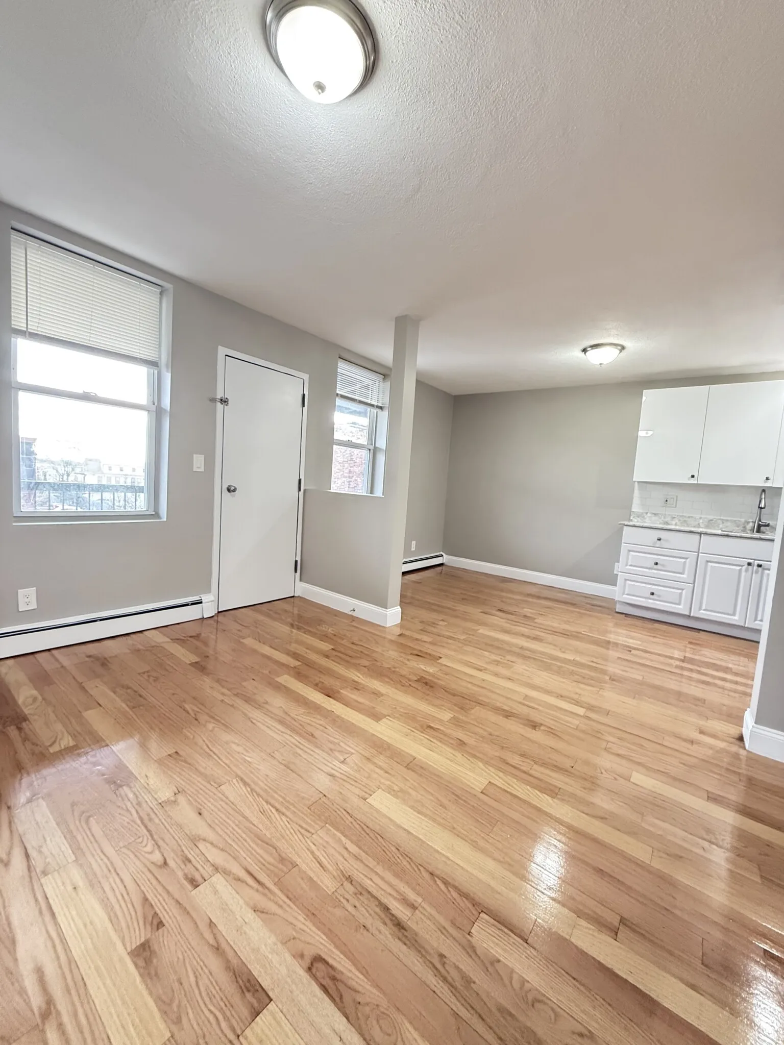 2 bed, 1 bath apartment for rent at 67 Shawmut St Unit 3, Chelsea — photo 2 of 12