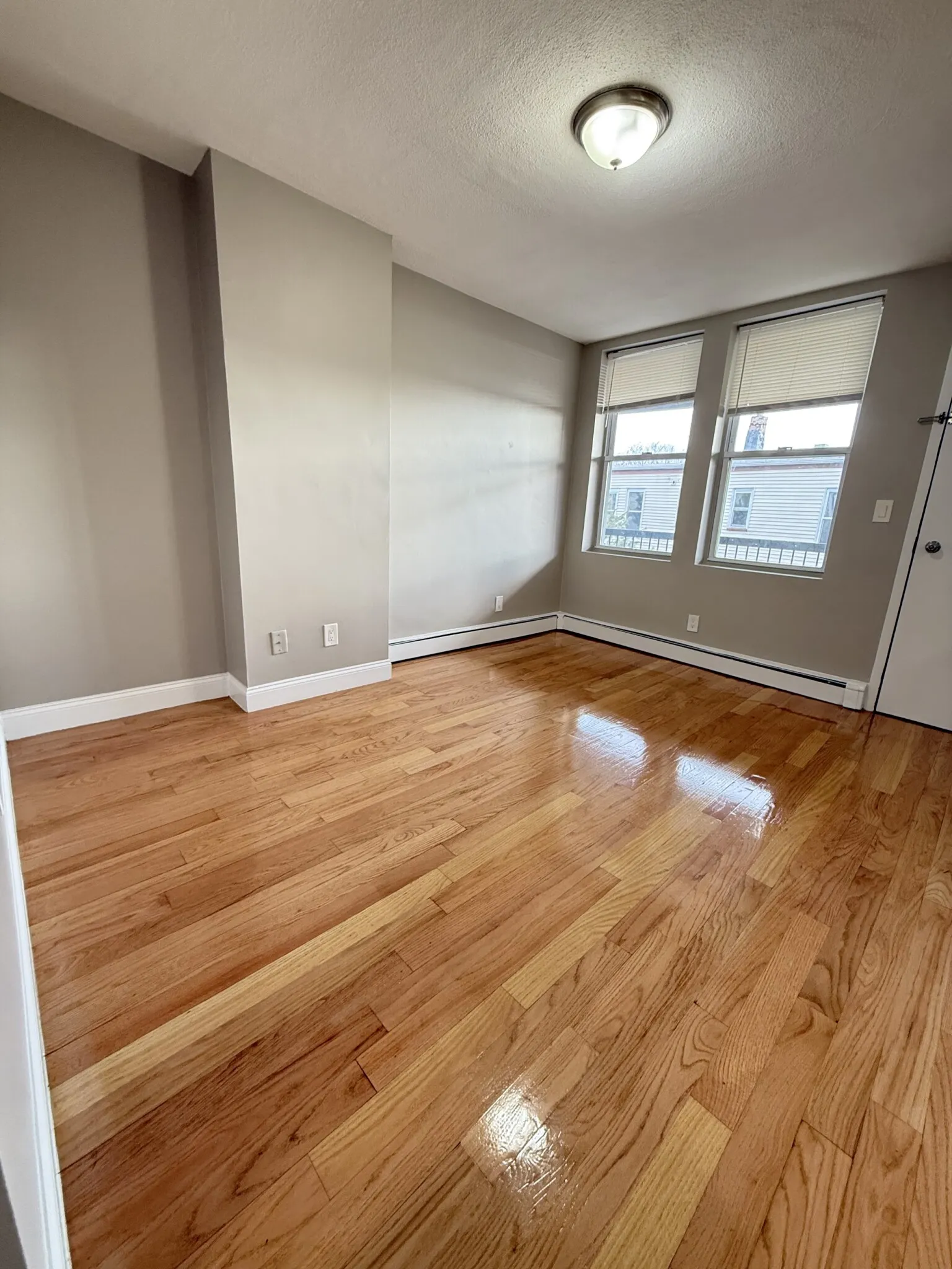 2 bed, 1 bath apartment for rent at 67 Shawmut St Unit 3, Chelsea