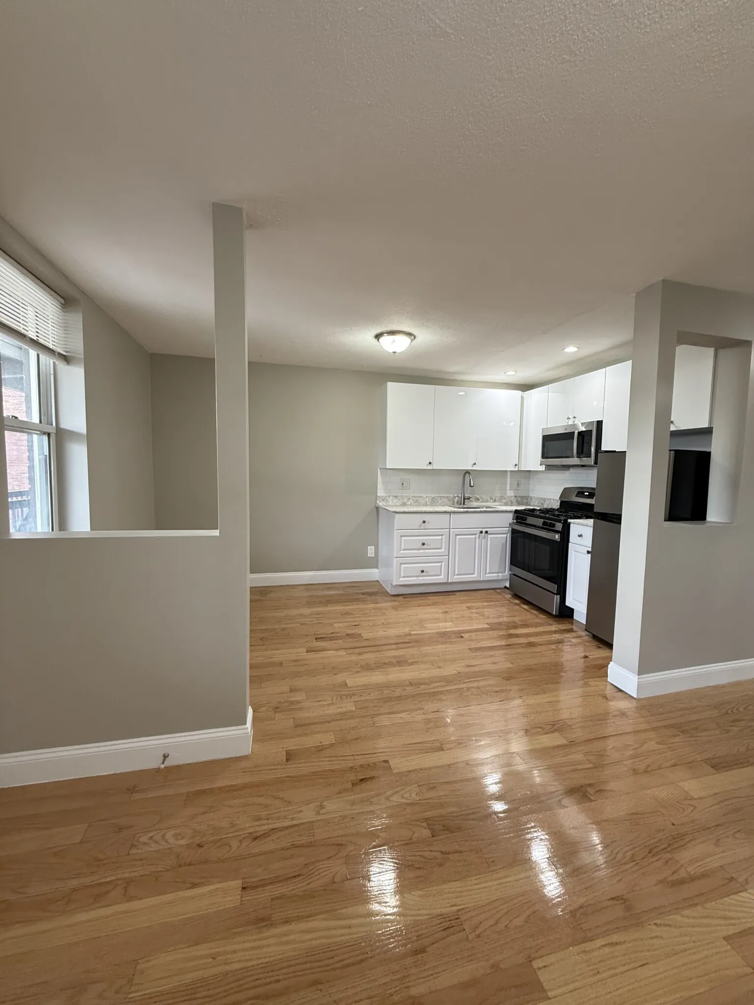 2 bed, 1 bath apartment for rent at 67 Shawmut St Unit 3, Chelsea — photo 4 of 12