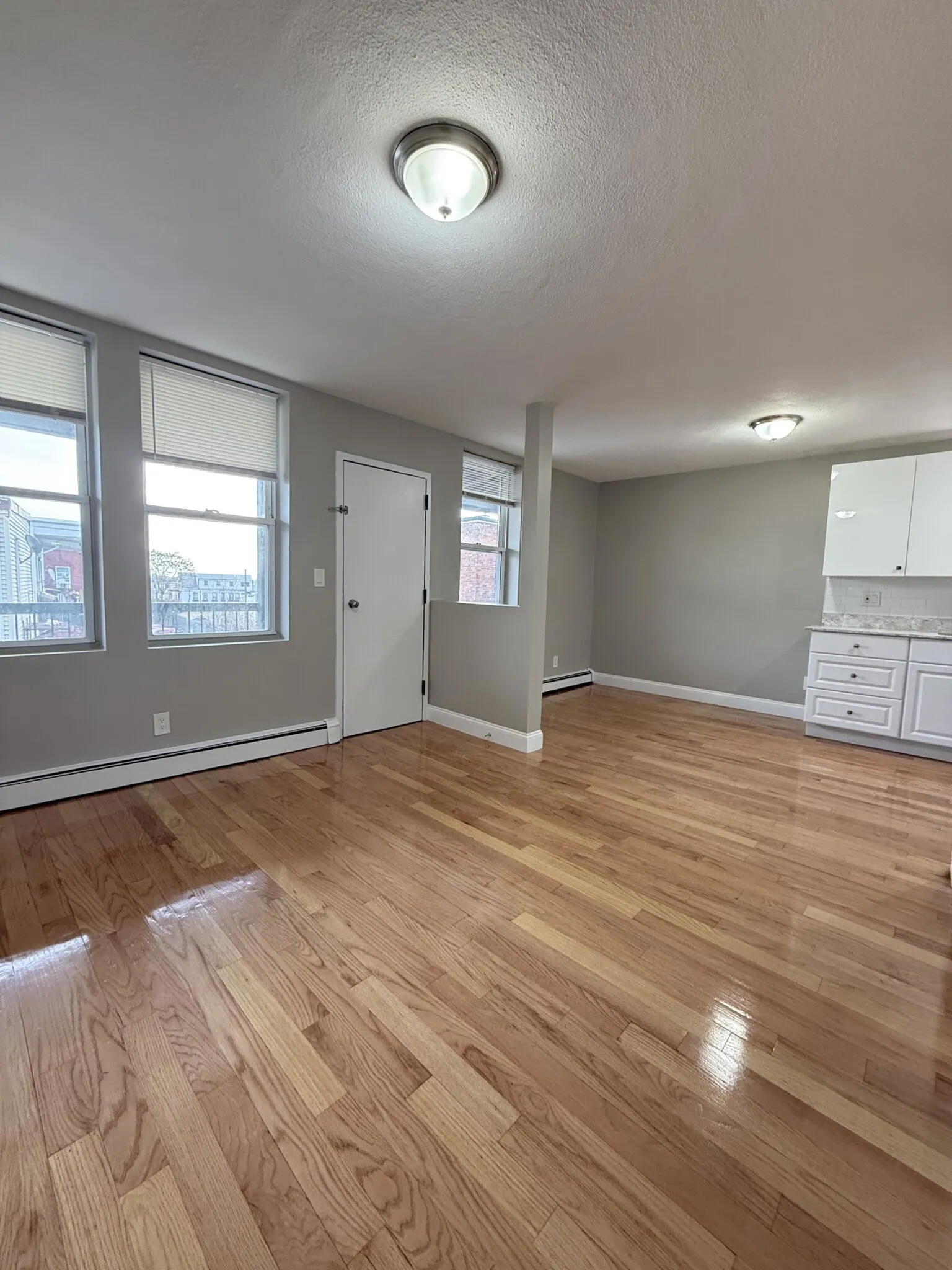 2 bed, 1 bath apartment for rent at 67 Shawmut St Unit 3, Chelsea — photo 3 of 12