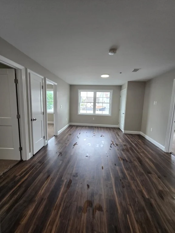 4 bed, 1 bath apartment for rent at 67 Shepard St Unit 10, Lynn — photo 10 of 13