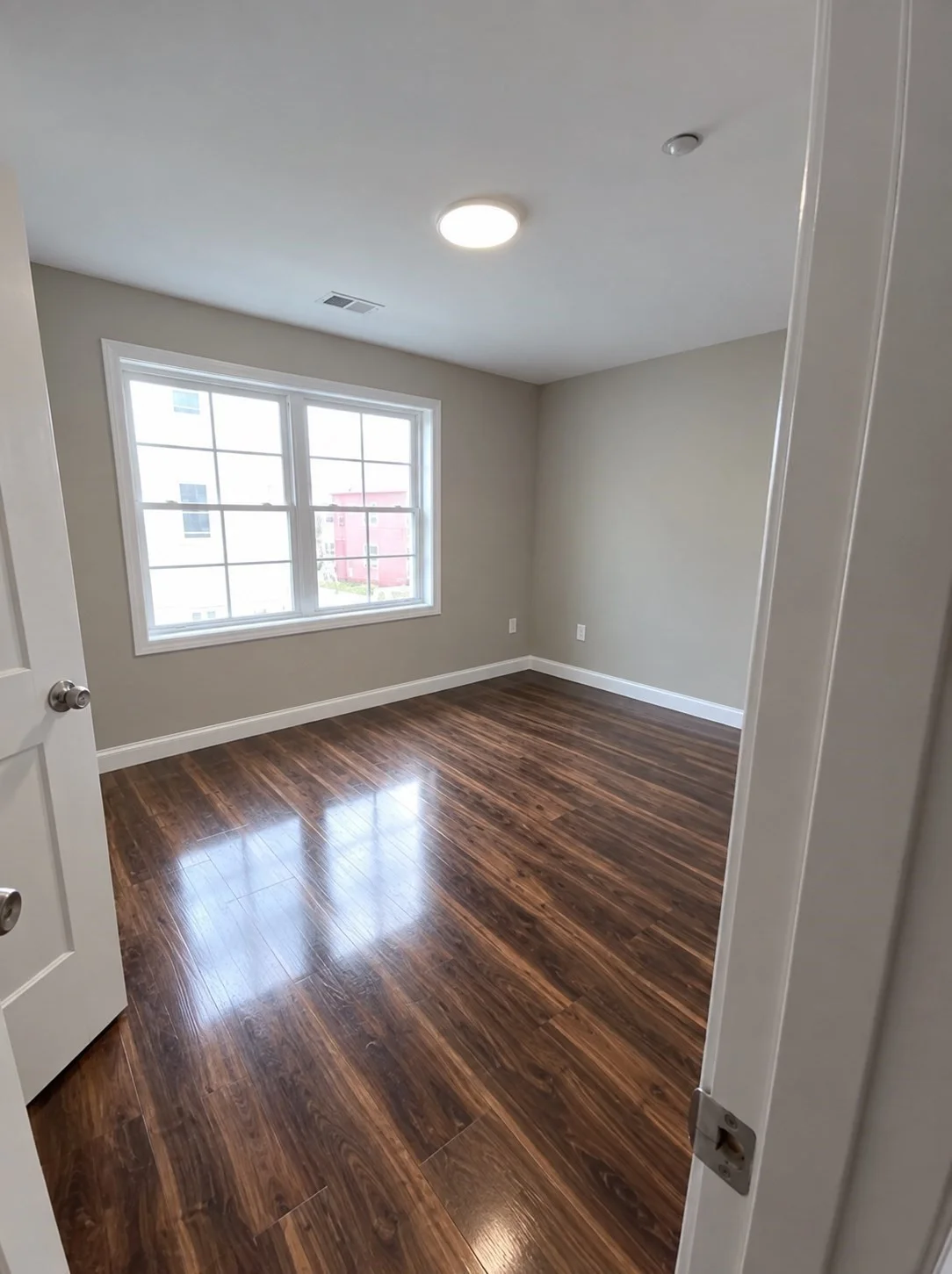 4 bed, 1 bath apartment for rent at 67 Shepard St Unit 10, Lynn — photo 7 of 11