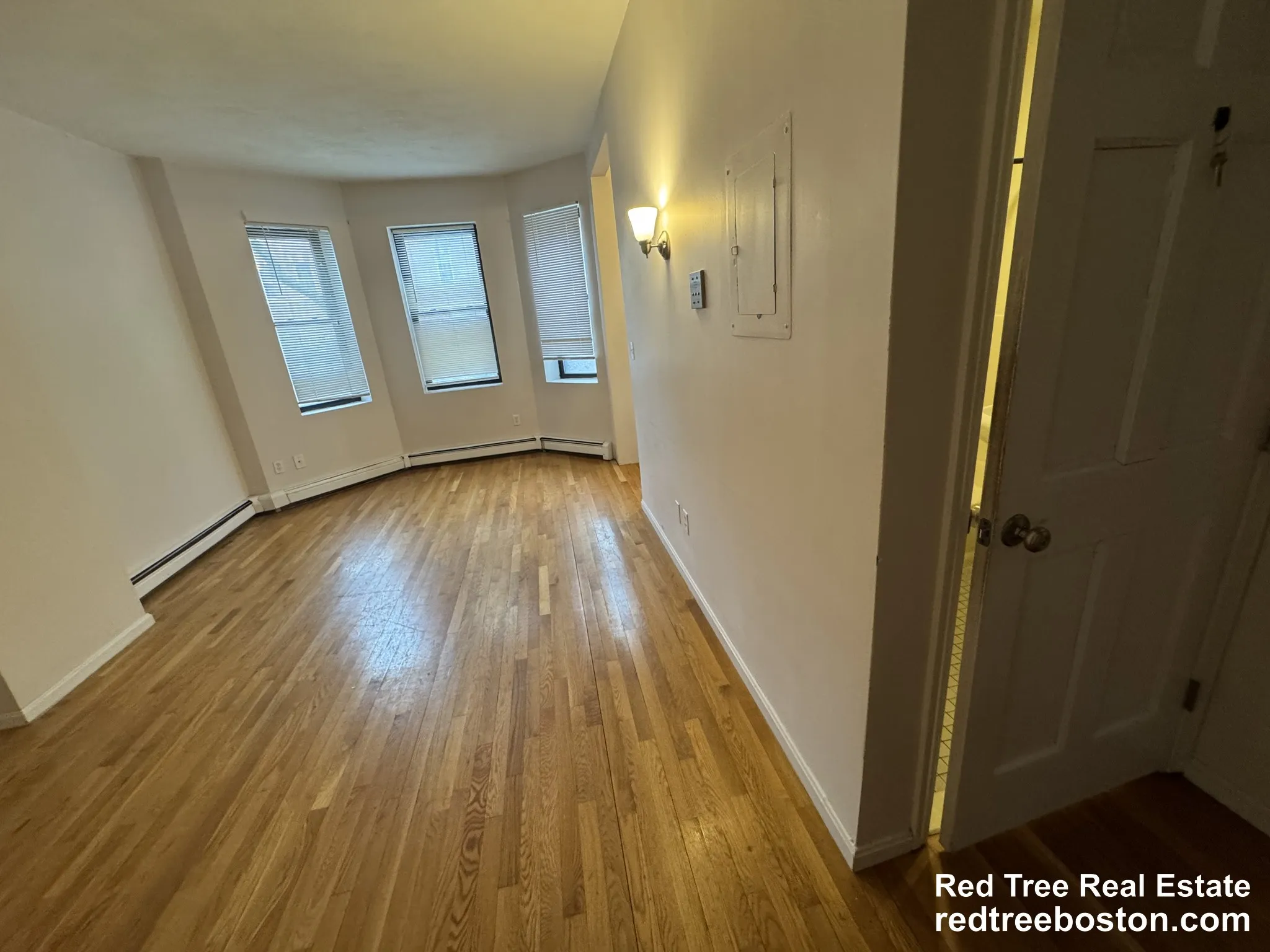 1 bed, 1 bath apartment for rent at 67 South Huntington Ave Unit 1, Jamaica Plain — photo 5 of 33