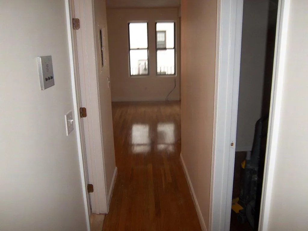 1 bed, 1 bath apartment for rent at 67 South Huntington Ave Unit 2, Jamaica Plain — photo 4 of 7