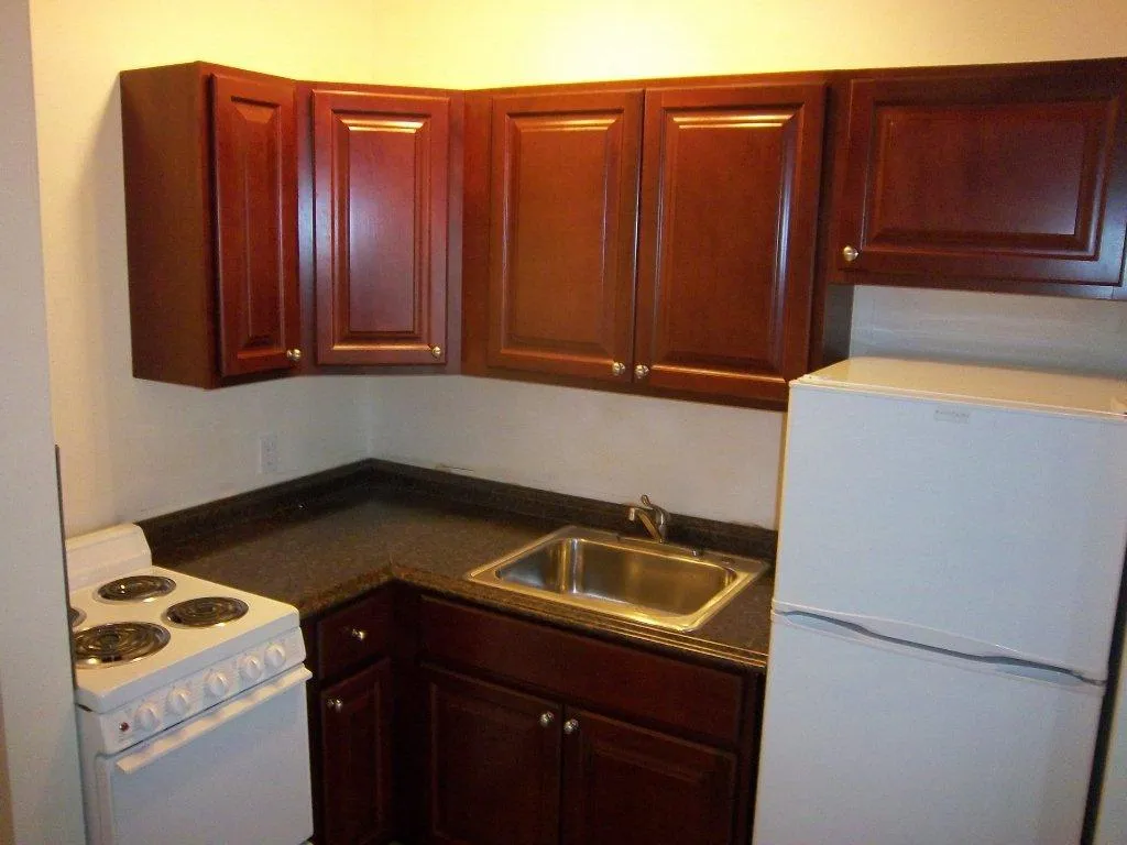 1 bed, 1 bath apartment for rent at 67 South Huntington Ave Unit 2, Jamaica Plain — photo 1 of 7