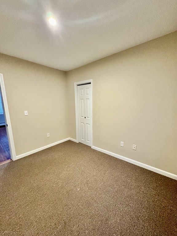 3 bed, 1 bath apartment for rent at 67 Sycamore St Unit 1, East Fairhaven — photo 16 of 24
