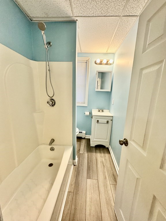 3 bed, 1 bath apartment for rent at 67 Sycamore St Unit 1, East Fairhaven — photo 7 of 24