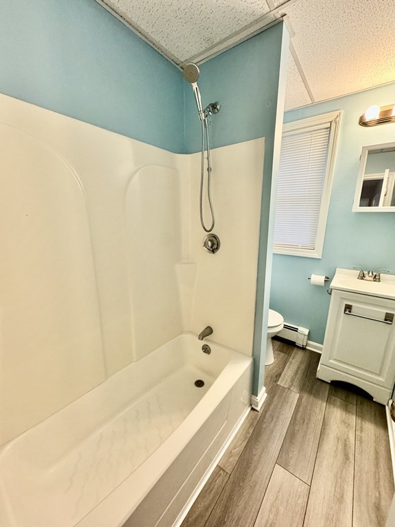 3 bed, 1 bath apartment for rent at 67 Sycamore St Unit 1, East Fairhaven — photo 8 of 24