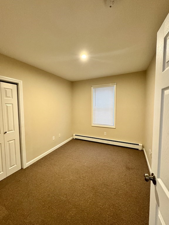 3 bed, 1 bath apartment for rent at 67 Sycamore St Unit 1, East Fairhaven — photo 17 of 24